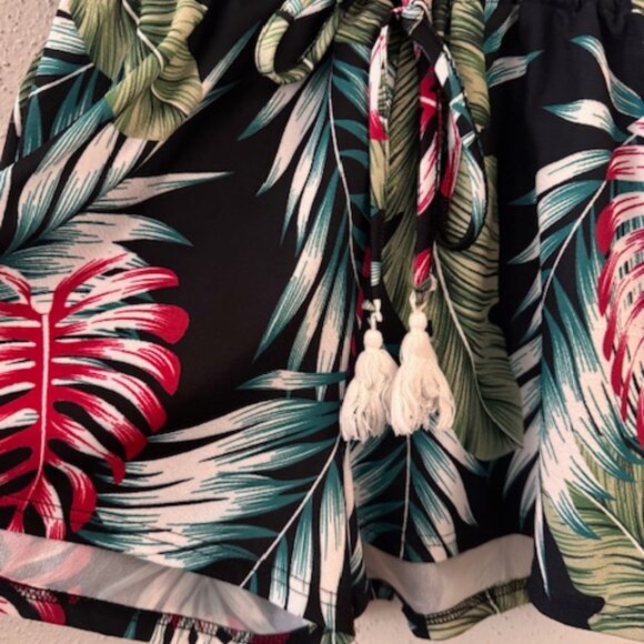 ROMPER de Verano con estampado tropical (Women’s Plunge Printed Summer Romper) - Picture 2 of 6